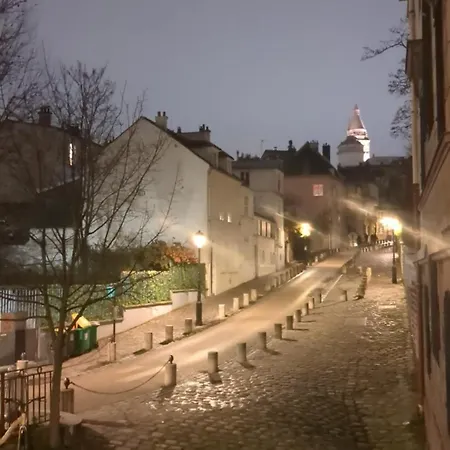 Alloggio in famiglia Cosy Renovated Little Nest In Historic Montmartre